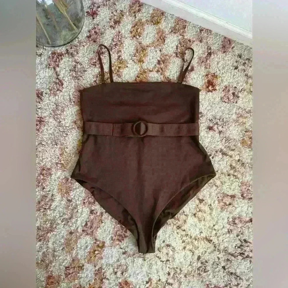 Skims Sculpting one piece Swimsuit - Picture 1 of 4